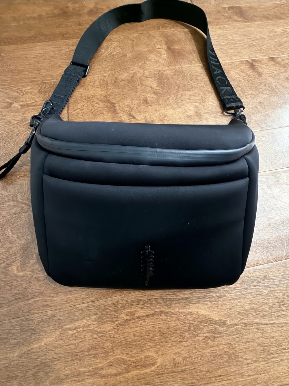 Thacker Cocoon Day Sling Black Neoprene